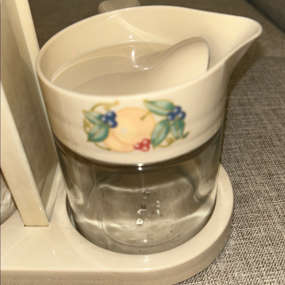 Corelle Gemco creamer and sugar with holder - Picture 4 of 6